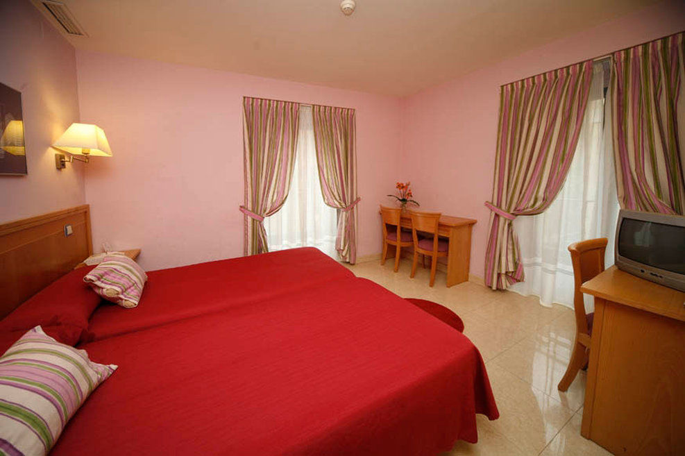 Hostal Cruz Sol Madri Exterior foto